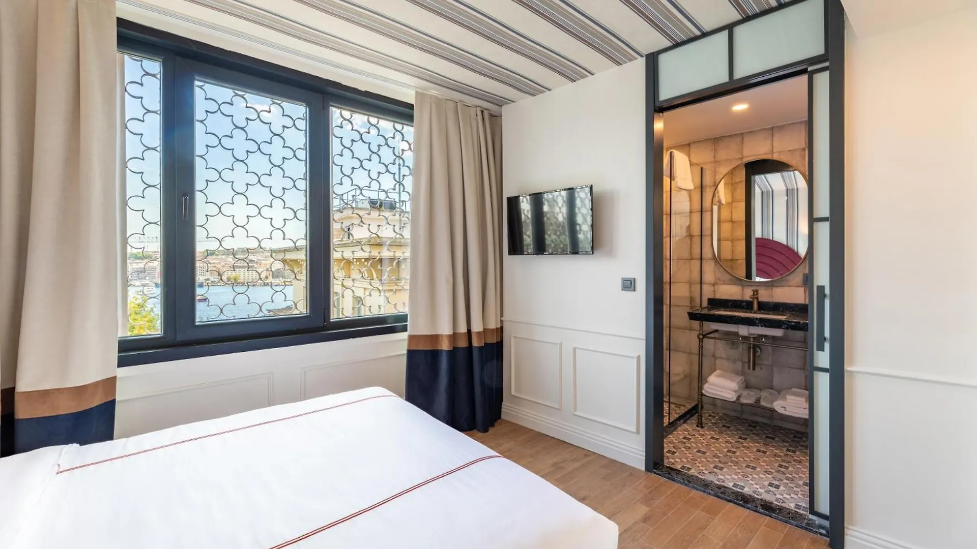 Khai Hotel Karakoey اسطنبول