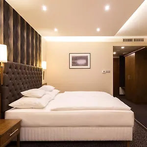 Szonyi Garden Pest Hotel Budapest